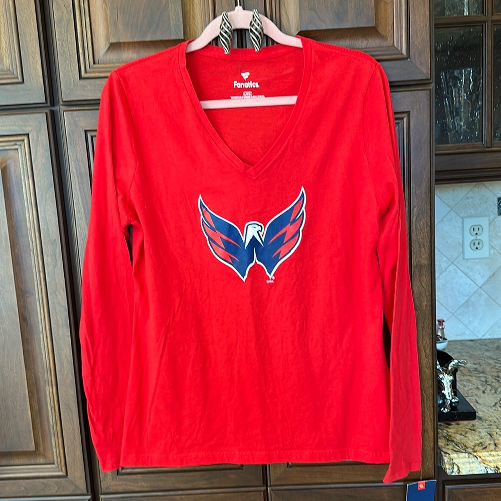 NEW!!! WASHINGTON CAPITALS T-shirt